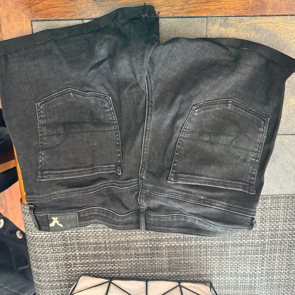 American Eagle Black Super Stretch Shorts